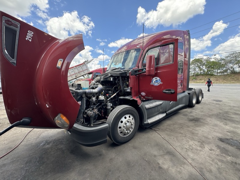 Rafael O review photo for R&J Truck Repair