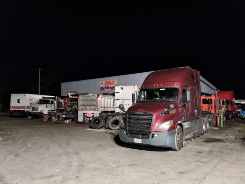 Vexier M review photo for R&J Truck Repair