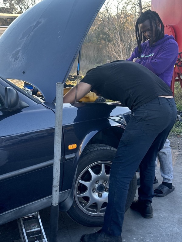 Jeff S review photo for R&J Truck Repair