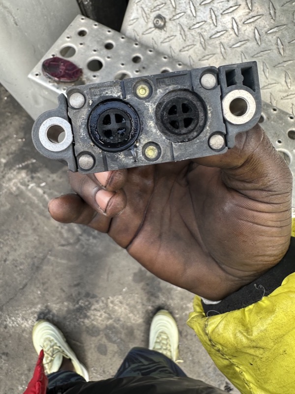 Jeff S review photo for R&J Truck Repair